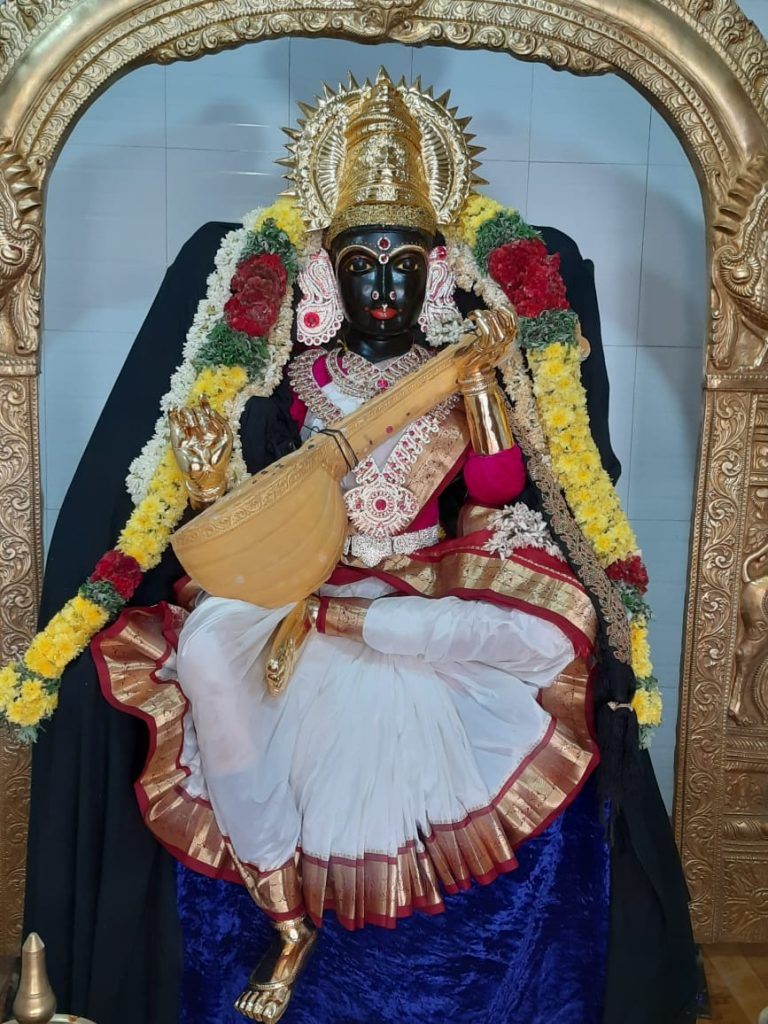 9TH DAY SARASWATHI